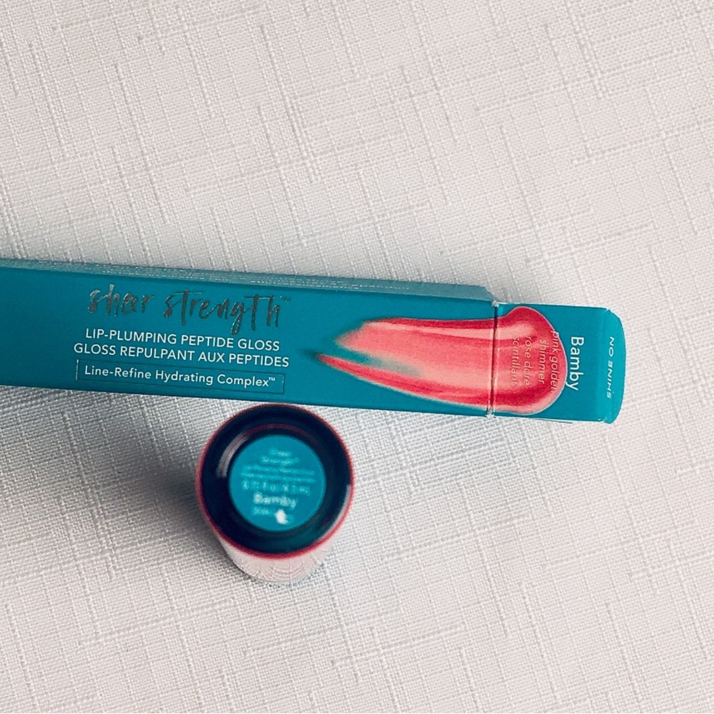 THRIVE Causemetics Lip Plumping Peptide Gloss - Picture 3 of 6